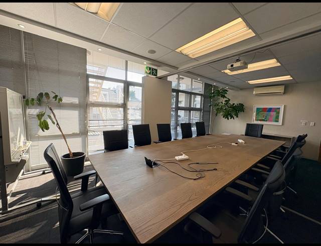 998M² OFFICE FOR SALE IN BROADACRES